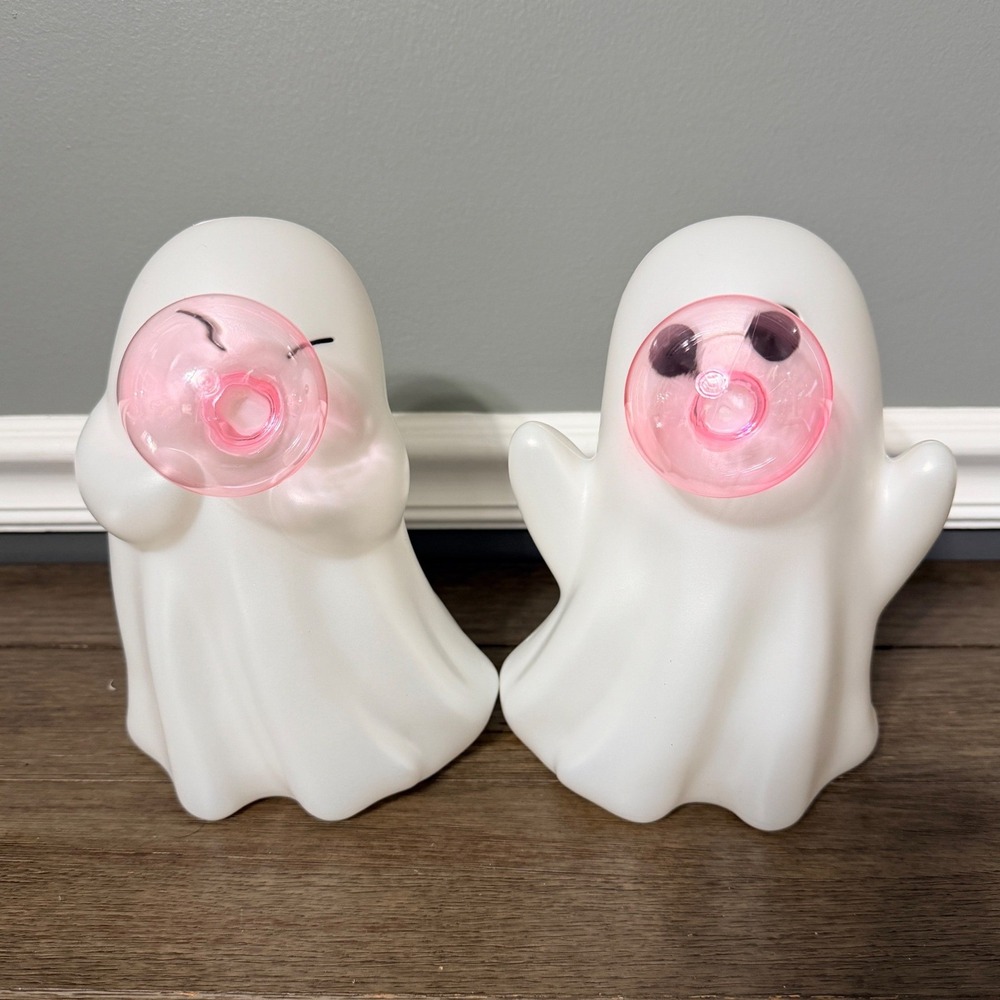 Halloween Bubblegum Ghost Figurine Pair Pink Bubble Winking Spooky  Decor